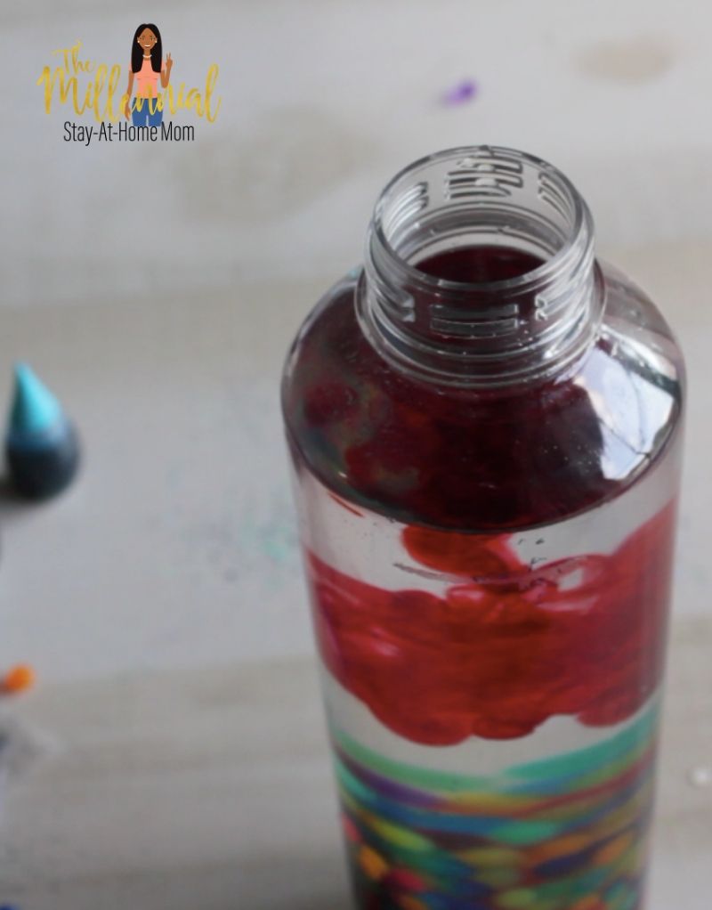 These DIY Toddler Sensory Bottles are a fun, easy craft for toddlers that encourages learning and curiosity. Learn how you can make your very own!