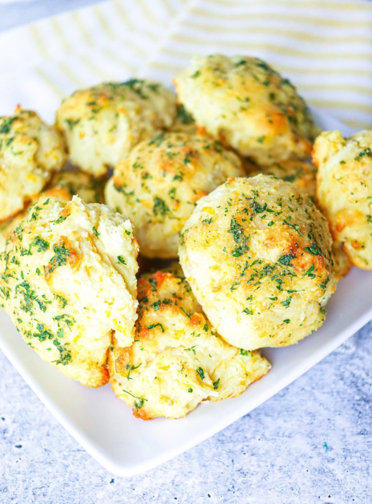 Cheddar Bay Biscuits Recipe (Copycat)